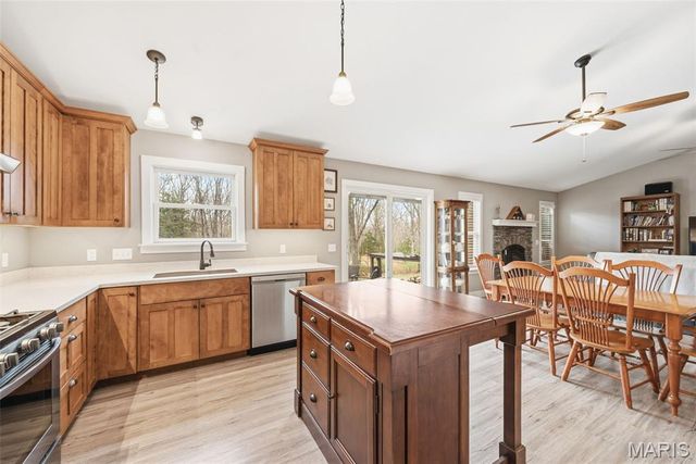 29 Fox Run Drive, Wright City, MO 63390