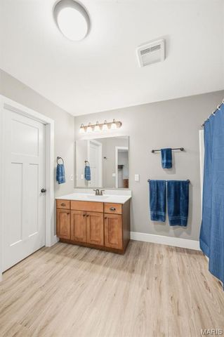 29 Fox Run Drive, Wright City, MO 63390