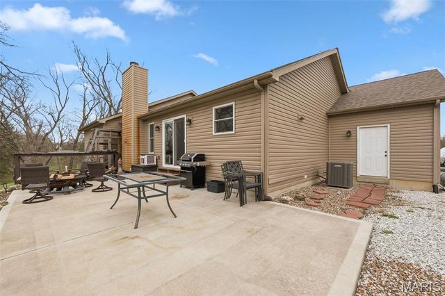 29 Fox Run Drive, Wright City, MO 63390