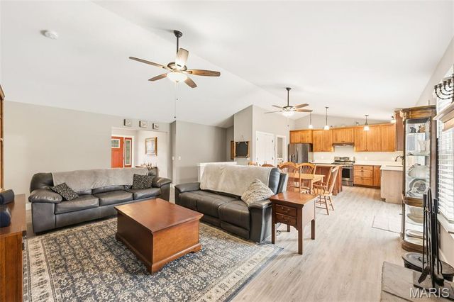 29 Fox Run Drive, Wright City, MO 63390