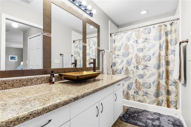 703 NE 23rd TER, Cape Coral, FL 33909