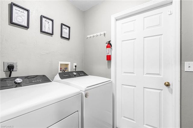 703 NE 23rd TER, Cape Coral, FL 33909