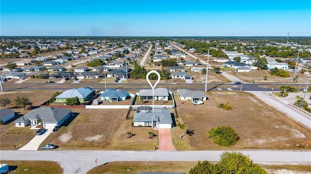 703 NE 23rd TER, Cape Coral, FL 33909