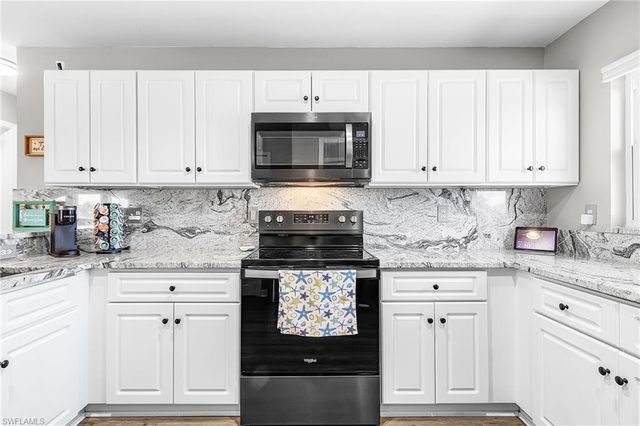 703 NE 23rd TER, Cape Coral, FL 33909