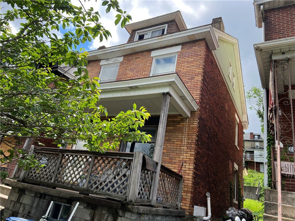 244 Arabella St, Knoxville, PA 15210