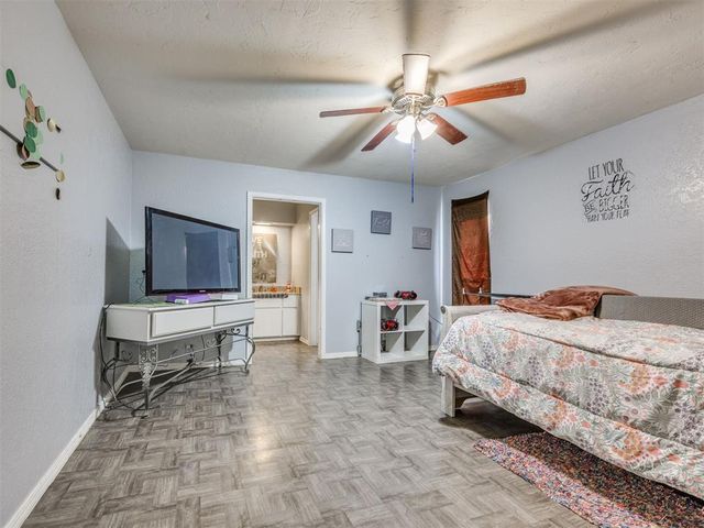 6624 Woodridge Avenue, Oklahoma City, OK 73132