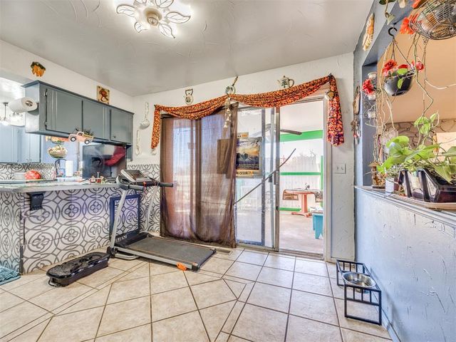 6624 Woodridge Avenue, Oklahoma City, OK 73132