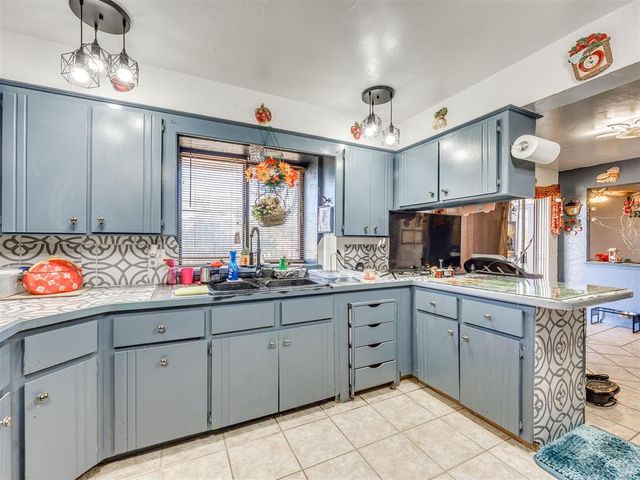 6624 Woodridge Avenue, Oklahoma City, OK 73132