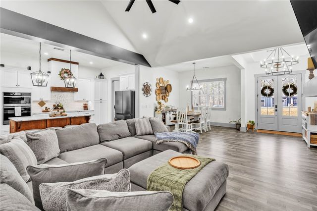 919 Watercrest Road, West Union, SC 29696