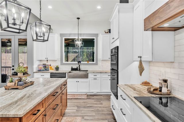 919 Watercrest Road, West Union, SC 29696