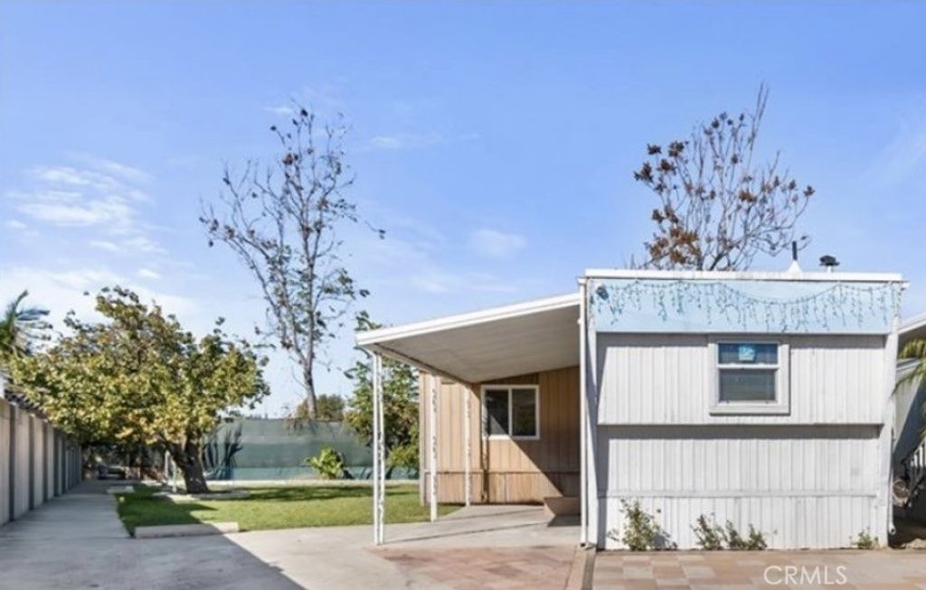 4101 Paramount Space #50 Boulevard, Pico Rivera, CA 90660 — photo 2