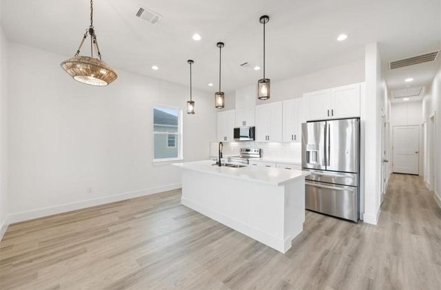 22805 Miramar Circle, Galveston, TX 77554