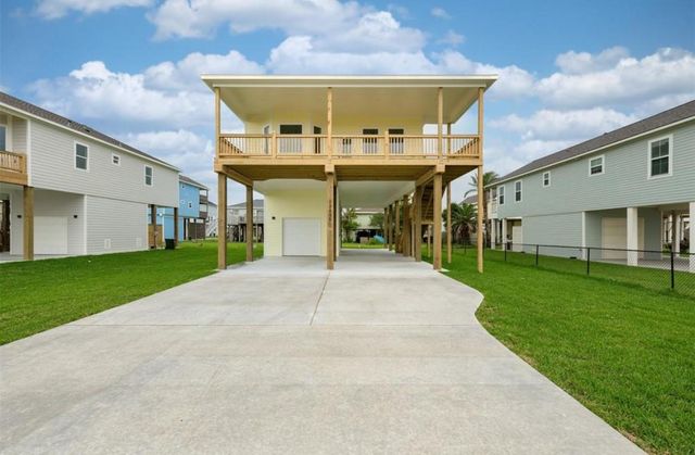 22805 Miramar Circle, Galveston, TX 77554