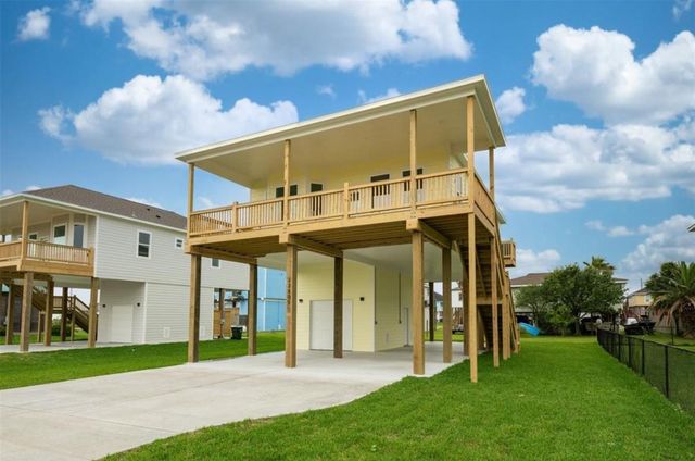 22805 Miramar Circle, Galveston, TX 77554