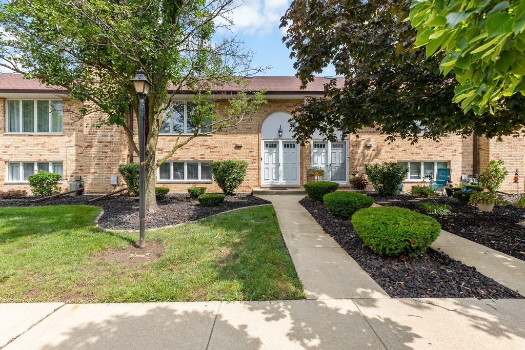 7308 W 153rd Street 3, Orland Park, IL 60462