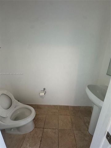 18201 Collins Avenue 608, Sunny Isles Beach, FL 33160