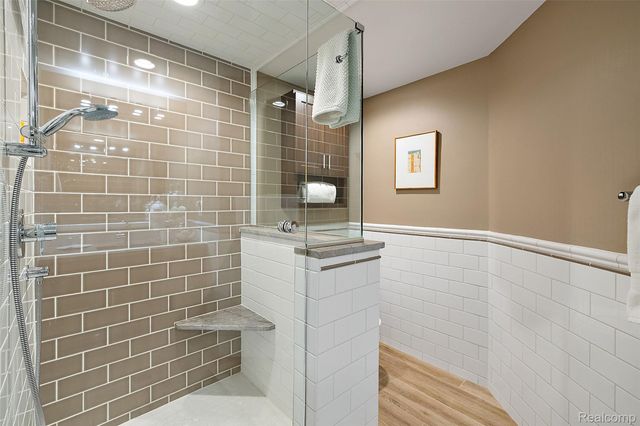 232 Guilford Road, Bloomfield Hills, MI 48304