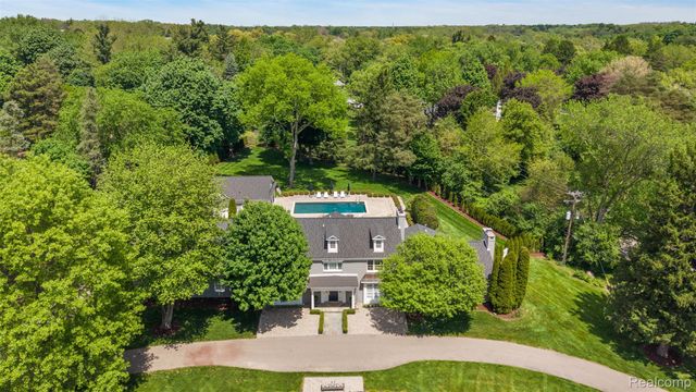 232 Guilford Road, Bloomfield Hills, MI 48304