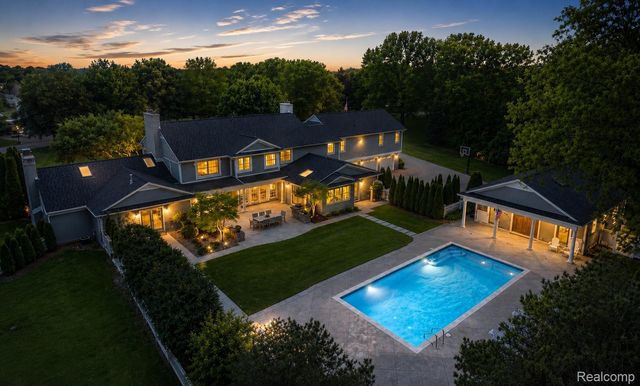 232 Guilford Road, Bloomfield Hills, MI 48304