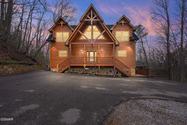 1041 Vista Drive, Gatlinburg, TN 37738