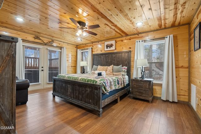 1041 Vista Drive, Gatlinburg, TN 37738