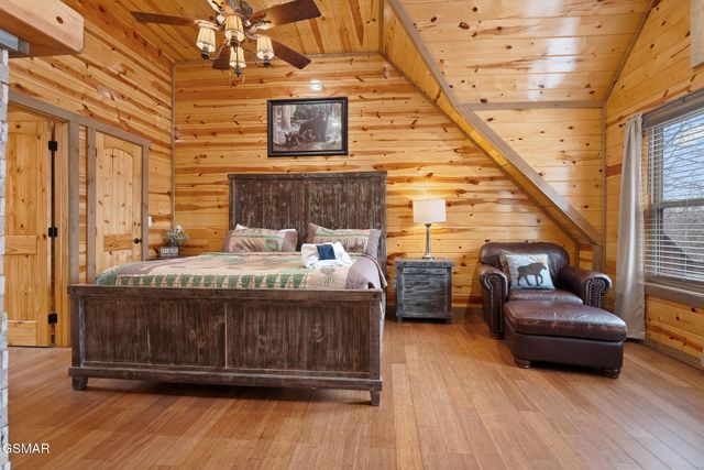 1041 Vista Drive, Gatlinburg, TN 37738