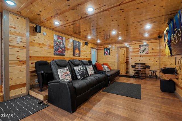 1041 Vista Drive, Gatlinburg, TN 37738