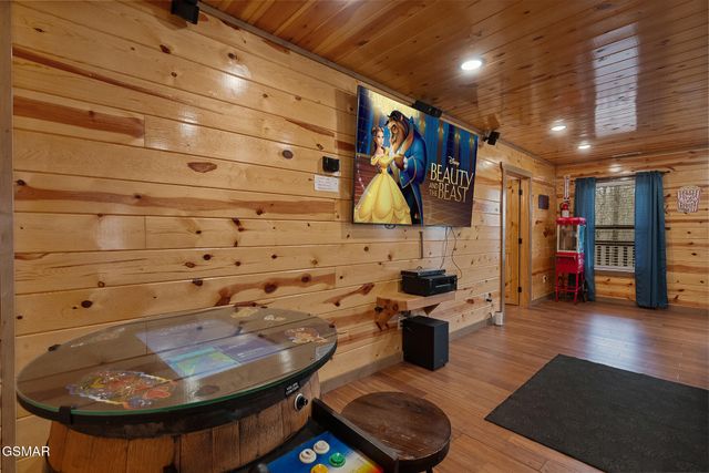 1041 Vista Drive, Gatlinburg, TN 37738