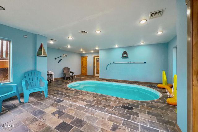 1041 Vista Drive, Gatlinburg, TN 37738