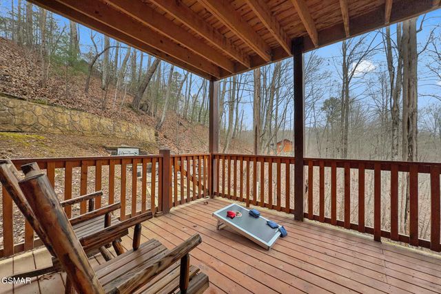 1041 Vista Drive, Gatlinburg, TN 37738