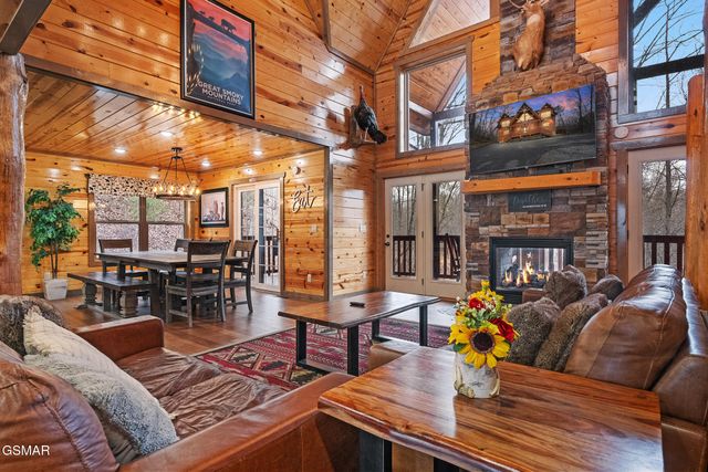 1041 Vista Drive, Gatlinburg, TN 37738