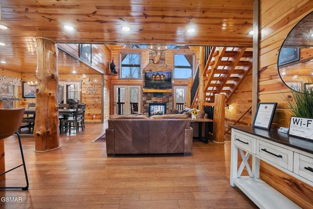 1041 Vista Drive, Gatlinburg, TN 37738