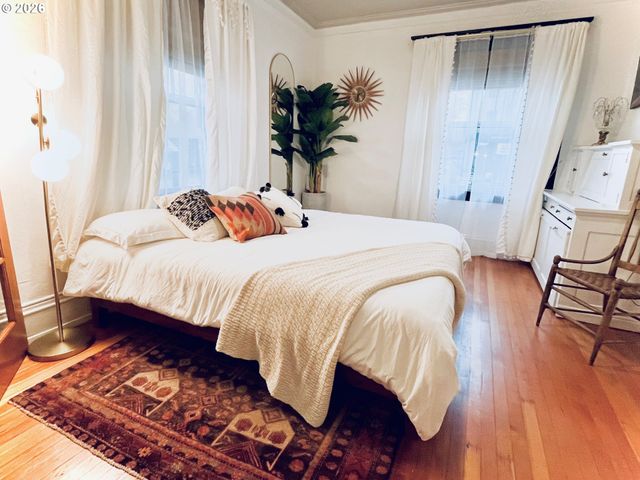 2109 Nw IRVING St 101, Portland, OR 97210