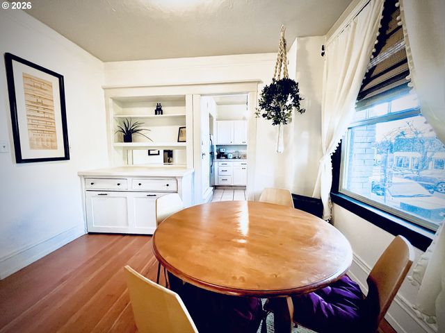 2109 Nw IRVING St 101, Portland, OR 97210