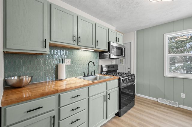 122 Creekview Drive, Battle Creek, MI 49037