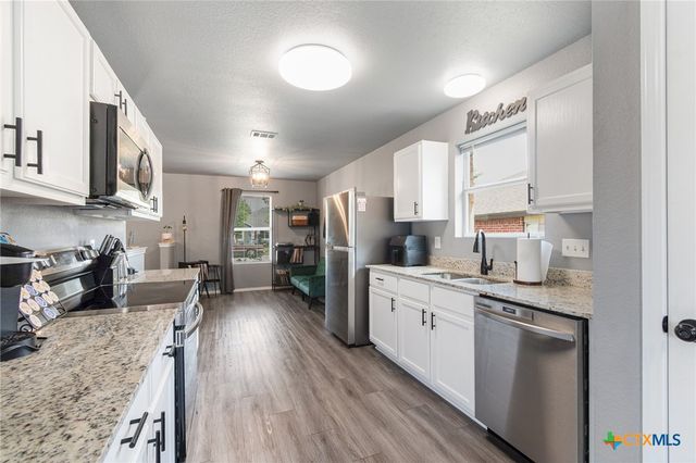 2110 Lincoln Court, Belton, TX 76513