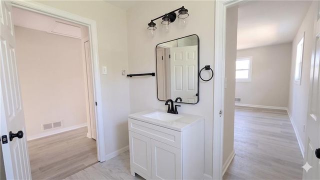 3211 Thrasher Circle, Decatur, GA 30032