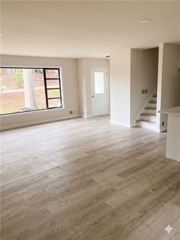 3211 Thrasher Circle, Decatur, GA 30032