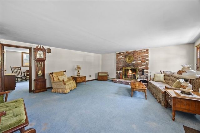 10 Lincoln Ave, Warren, RI 02885