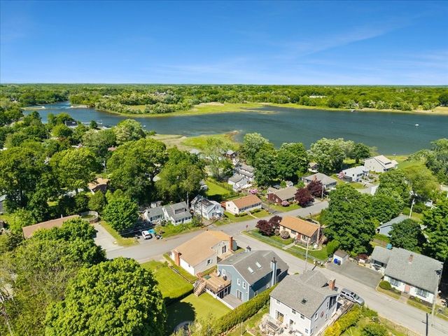 10 Lincoln Ave, Warren, RI 02885