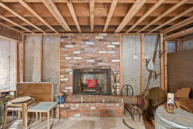 10 Lincoln Ave, Warren, RI 02885