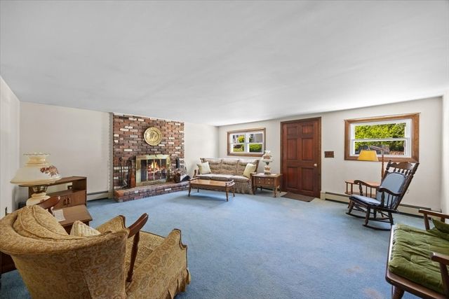 10 Lincoln Ave, Warren, RI 02885
