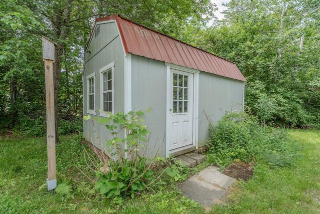 10 Knights Lane, Epsom, NH 03234