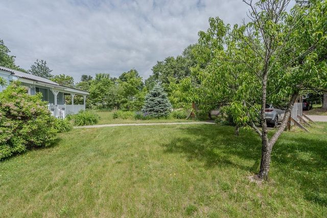 10 Knights Lane, Epsom, NH 03234