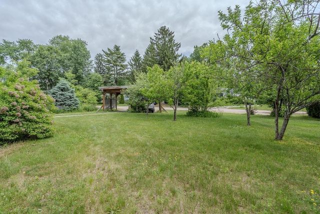 10 Knights Lane, Epsom, NH 03234