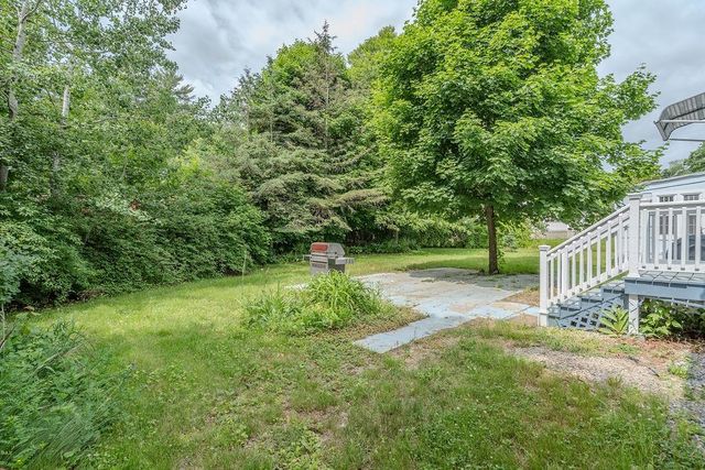 10 Knights Lane, Epsom, NH 03234