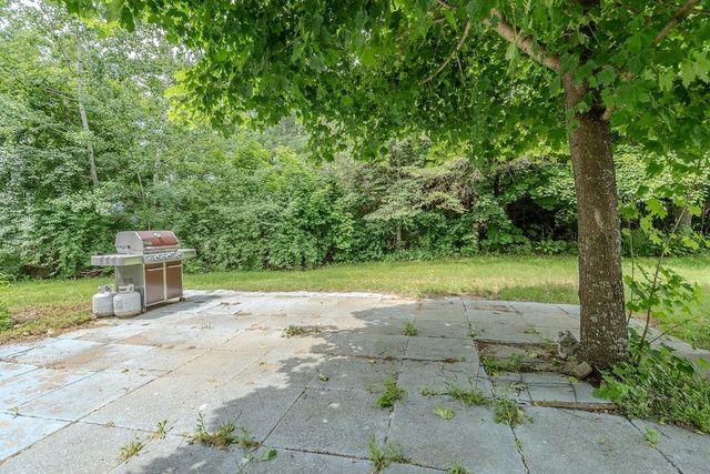 10 Knights Lane, Epsom, NH 03234