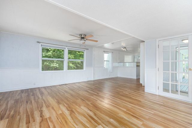 10 Knights Lane, Epsom, NH 03234