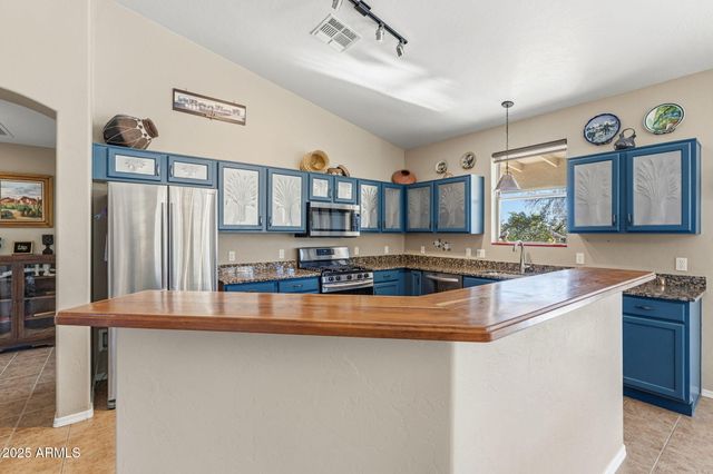 5860 E BLUE OAK Court, Hereford, AZ 85615