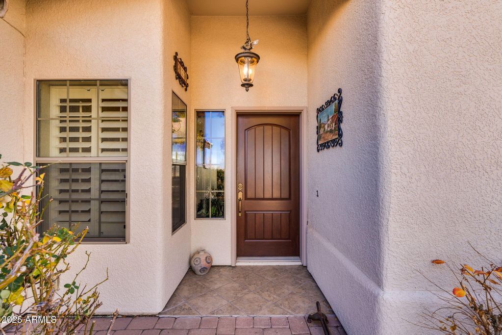 Image 10 of property listing at 5860 E BLUE OAK Court, Hereford, AZ 85615